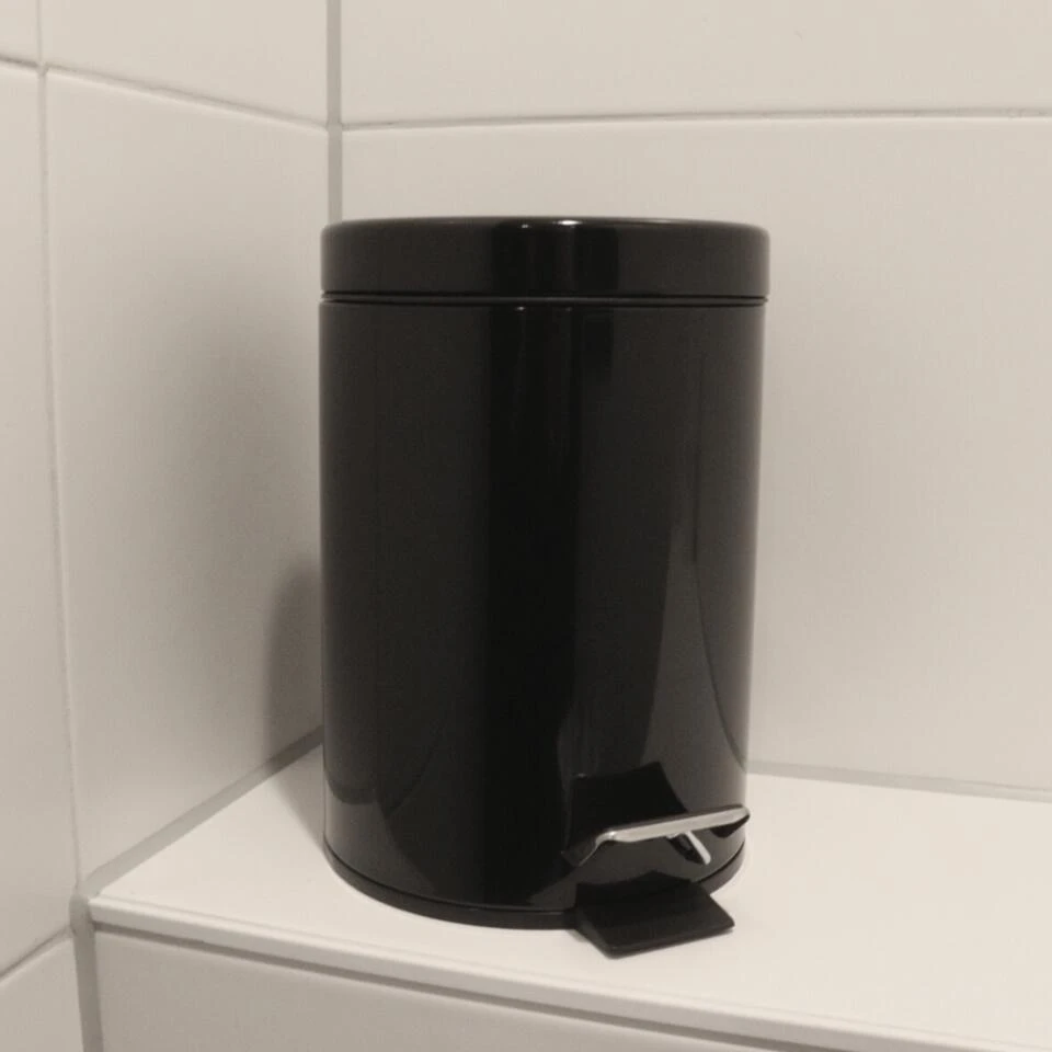 Orange85 Pedaalemmer Prullenbak Badkamer Zwart 17x17x24,5 Cm 3 Liter Metaal 4 Orange85 Pedaalemmer Prullenbak Badkamer Zwart 17x17x24,5 Cm 3 Liter Metaal - Afbeelding 2