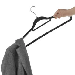 ACAZA Set Van 50 Anti-slip Kleerhangers, Fluweel, Zwart -Opslag Meubelwinkel 1000045934 0102