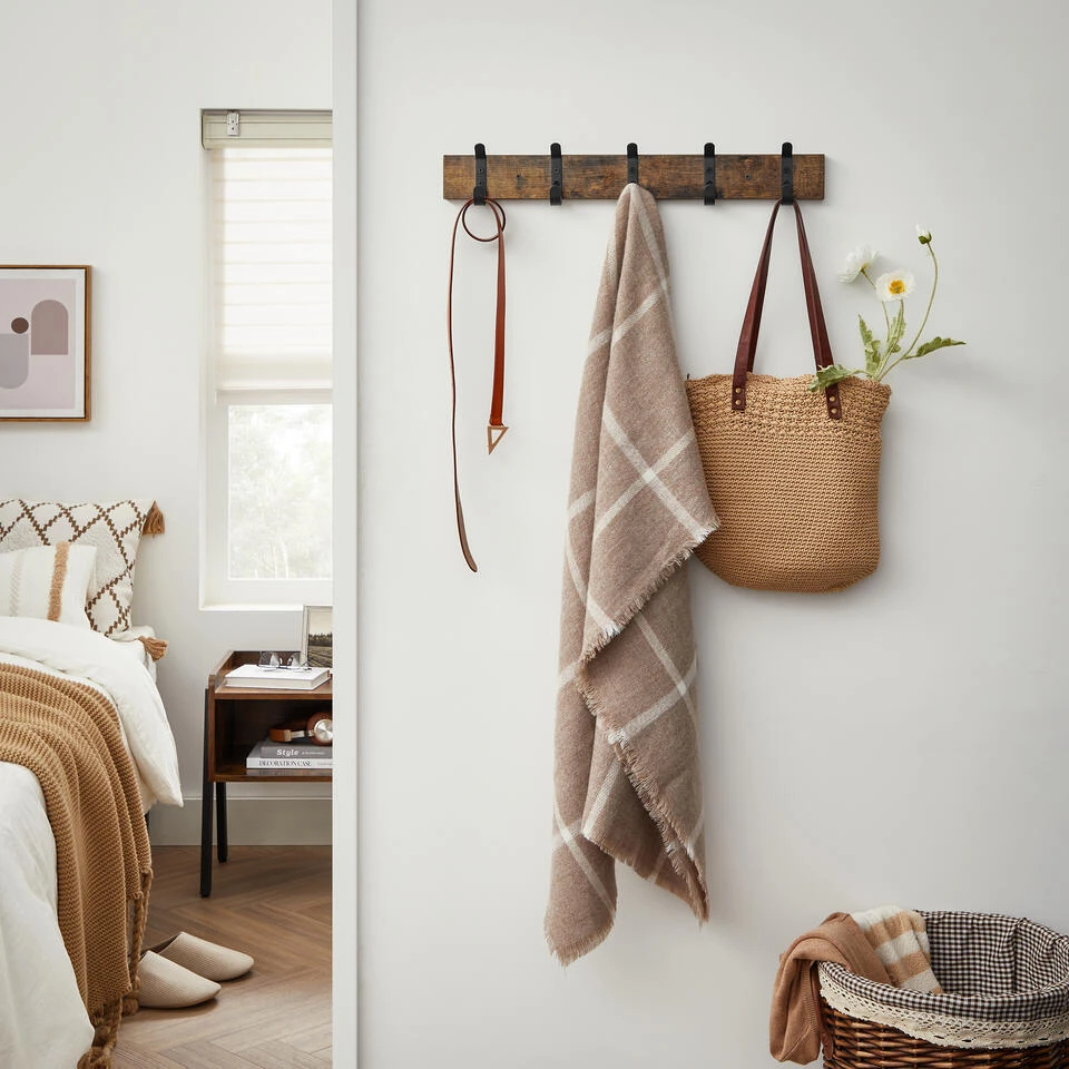ACAZA Houten Wandkapstok Met 5 Haken - Industriel - Vintage Bruin / Zwart 4 ACAZA Houten Wandkapstok Met 5 Haken - Industriel - Vintage Bruin / Zwart - Afbeelding 2