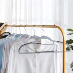 ACAZA Kunststof Kledinghangers - 20 Stuks - Antislip - Met Broeklat - Grijs -Opslag Meubelwinkel 1000065593 0101