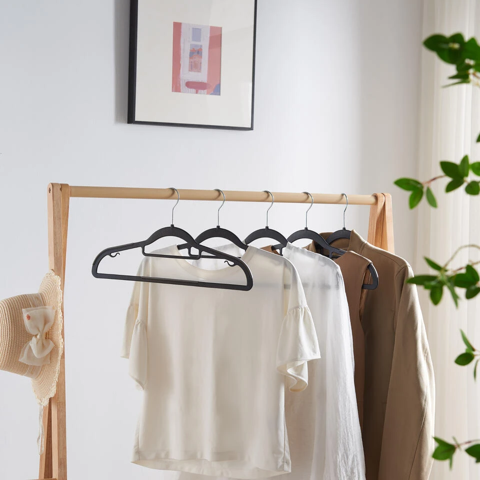 ACAZA Kunststof Kledinghangers - Antislip - Met Broeklat Of Roklat - Zwart 4 ACAZA Kunststof Kledinghangers - Antislip - Met Broeklat Of Roklat - Zwart - Afbeelding 2