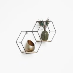 Dubbel Zeshoekig Metalen Wandrek Met 2 Houten Plankjes - 30,5x41 Cm - Zwart